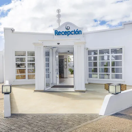 Jardines Del Sol アパートホテル