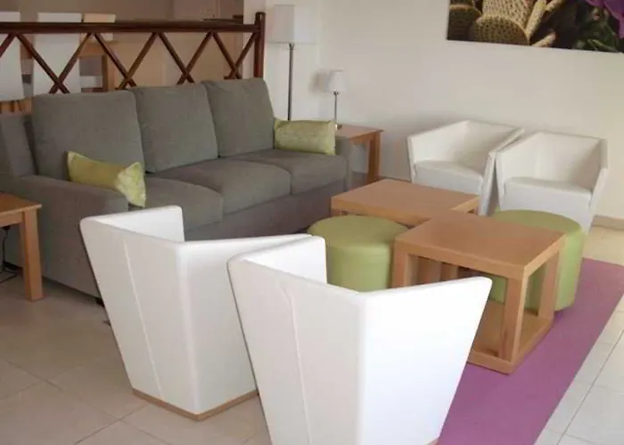 Ξενοδοχείο με διαμερίσματα Jardines Del Sol 4*