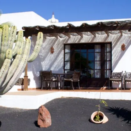 Jardines Del Sol Apartmanhotel Playa Blanca