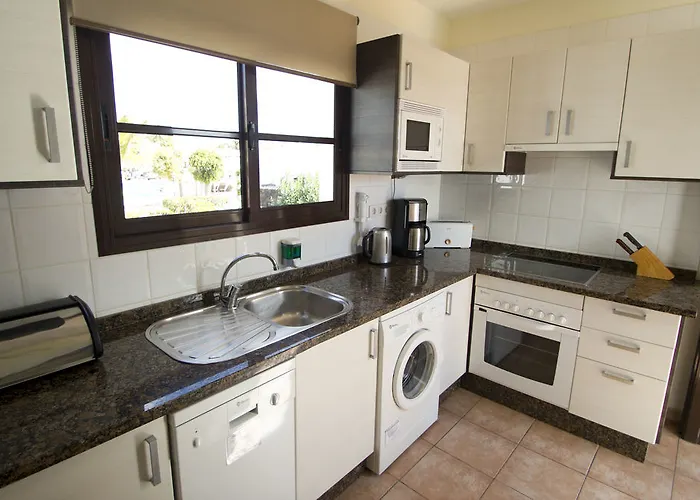 Jardines Del Sol Lägenhetshotell Playa Blanca (Lanzarote)